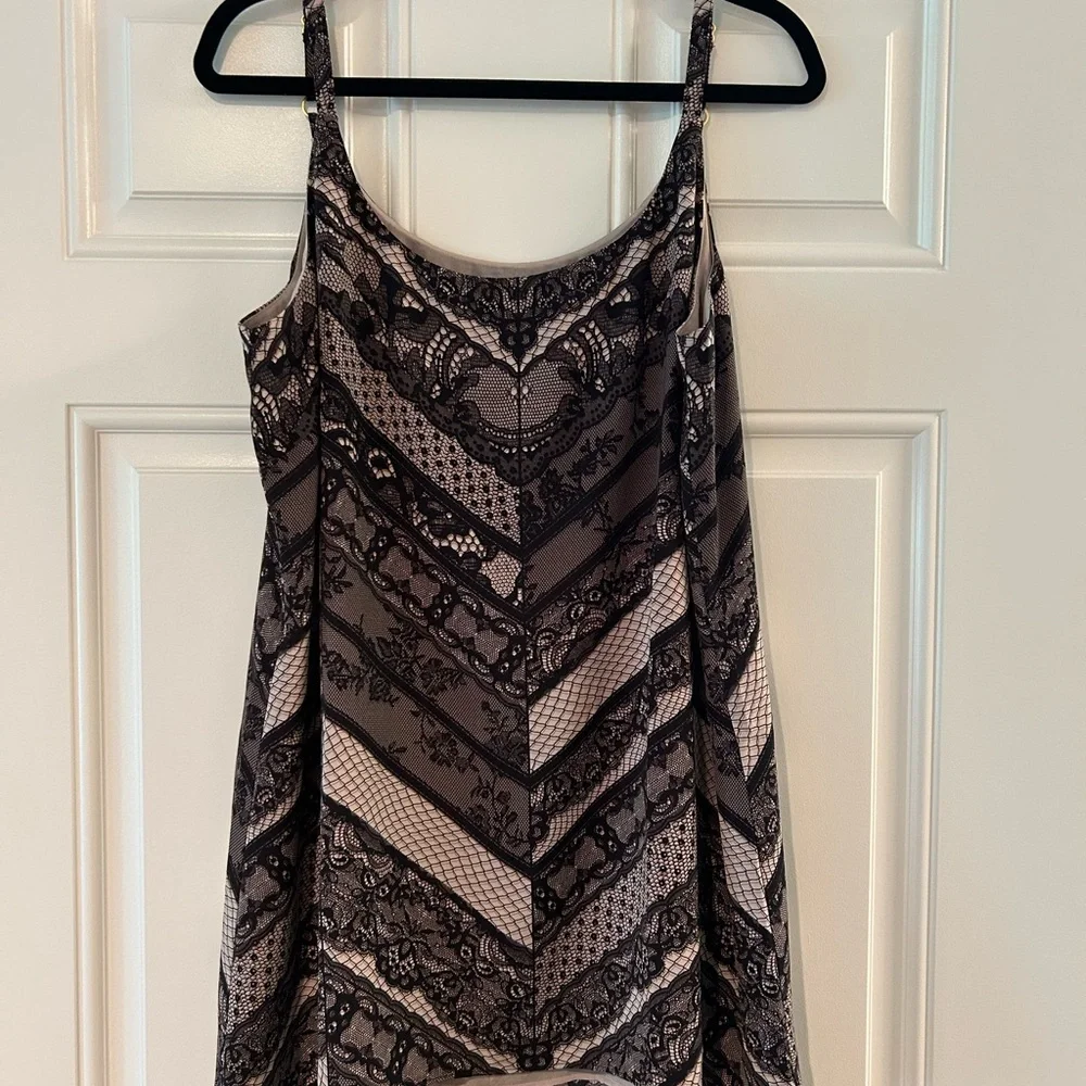 CAbi Monaco Cami Tunic #3278 - Picture 1 of 2